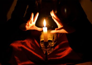 കട ഉട​മ​യ്ക്കു കു​ത്തേ​ൽ​ക്കാ​ൻ കാ​ര​ണം അ​യ​ൽ​വാ​സി​യു​ടെ കൂടോത്രം ?  സംഭവം കോട്ടയം കടുത്തുരുത്തിയിൽ !!