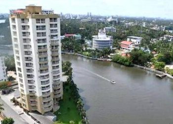 മരടിലെ ഫ്ലാറ്റുകൾ പൊളിക്കാൻ ഇനി മണിക്കൂറുകൾ മാത്രം: രാവിലെ എട്ട് മുതൽ സ്ഥലത്ത് നിരോധനാജ്ഞ