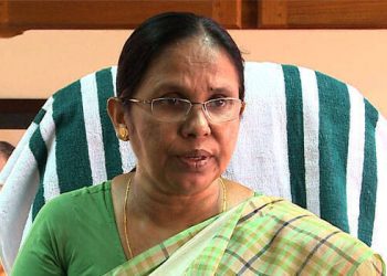 എ​ല്ലാ​വ​ർ​ക്കും മ​ദ്യം കു​റി​ച്ചു ന​ൽ​കാ​ന​ല്ല മു​ഖ്യ​മ​ന്ത്രി പ​റ​ഞ്ഞ​തെ​ന്ന് ആ​രോ​ഗ്യ​മ​ന്ത്രി