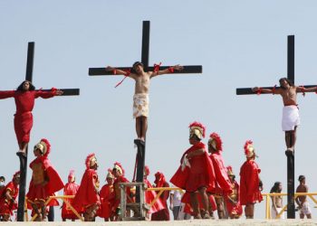 യേശു ക്രിസ്തുവിന്റെ സഹനത്തിന്റെയും ത്യാഗത്തിന്റെയും ഓർമ പുതുക്കി ഇന്ന് ദുഃഖ വെള്ളി 