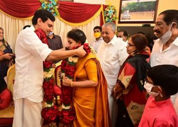 മുഖ്യമന്ത്രി പിണറായി വിജയന്റെ മകൾ വീണ വിജയനും പി.എ. മുഹമ്മദ് റിയാസും വിവാഹിതരായി