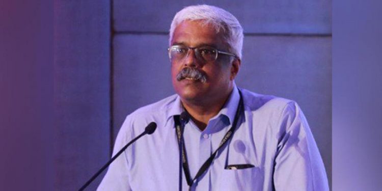 ഒൻപതു മണിക്കൂർ നീണ്ട ചോദ്യം ചെയ്യലിനു ശേഷം മുഖ്യമന്ത്രിയുടെ മുൻ പ്രിൻസിപ്പൽ സെക്രട്ടറി എം. ശിവശങ്കറിനെ എൻഐഎ വിട്ടയച്ചു