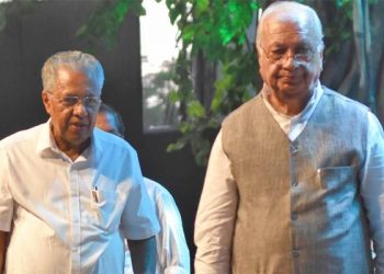 ഗവര്‍ണര്‍ ആരിഫ് മുഹമ്മദ് ഖാനും മുഖ്യമന്ത്രി പിണറായി വിജയനും പെട്ടിമുടിയിലെ ദുരന്തഭൂമി സന്ദര്‍ശിച്ചു