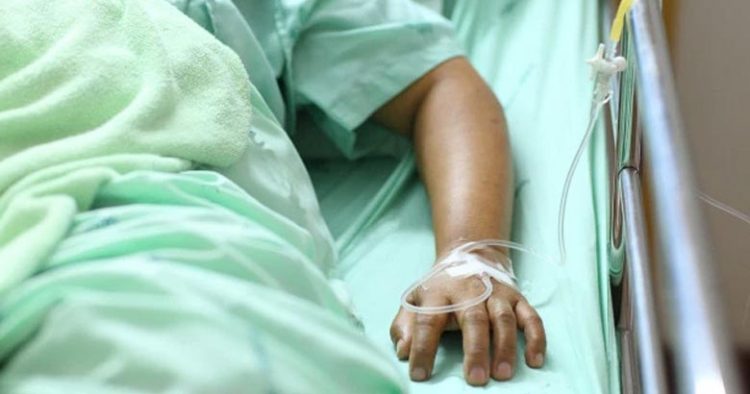 തൃശ്ശൂരിൽ പഞ്ചായത്ത് പ്രസിഡന്റും സംഘവും ഘെരാവോ ചെയ്തു; കൈ ഞരമ്പ് മുറിച്ച് വില്ലേജ് ഓഫീസർ