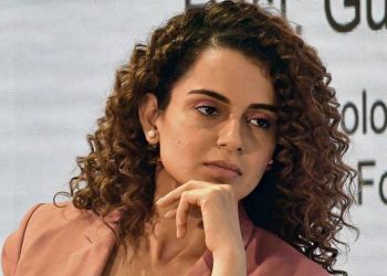 കാര്‍ഷിക നിയമത്തിനെതിരെ സമരം നടത്തുന്നത് തീവ്രവാദികള്‍: വിവാദ ട്വീറ്റ്; കങ്കണ റണൗട്ടിനെതിരെ കേസെടുക്കാന്‍ കോടതി ഉത്തരവ്