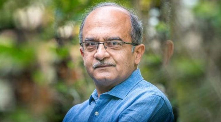 ചീഫ് ജസ്റ്റിസിനെ വിമര്ശിച്ച് ട്വീറ്റ്; പ്രശാന്ത് ഭൂഷണെതിരെ വീണ്ടും പരാതി