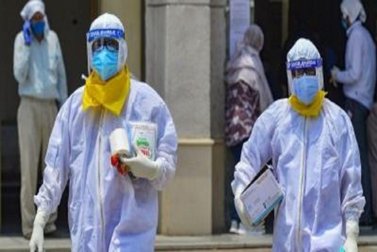 ആശ്വാസത്തിലേക്ക്! രാ​ജ്യ​ത്തെ പ്ര​തി​ദി​ന കോ​വി​ഡ് രോ​ഗി​ക​ളു​ടെ എ​ണ്ണം വീ​ണ്ടും അ​ര​ല​ക്ഷ​ത്തി​ല്‍ താ​ഴെ