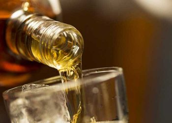 ‘കുടിച്ചവര്‍ പൂസായി’; സംസ്ഥാനത്ത് ജവാന്‍ റം വില്‍പ്പന നിര്‍ത്തിവയ്ക്കാന്‍ ഉത്തരവ്