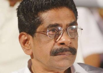 അഭിസാരികയെ ഇറക്കി രക്ഷപ്പെടാമെന്ന് സര്‍ക്കാര്‍ കരുതേണ്ട; പീഡനത്തിനിരയായ സ്ത്രീ ആത്മാഭിമാനമുണ്ടെങ്കില്‍ മരിക്കും ഇല്ലെങ്കില്‍ പീഡനം ആവര്‍ത്തിക്കാതിരിക്കാന്‍ ശ്രമിക്കും, മുല്ലപ്പള്ളി രാമചന്ദ്രന്റെ സ്ത്രീ വിരുദ്ധ പരാമര്‍ശം വിവാദത്തില്‍