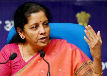 രാജ്യത്തെ എല്ലാ അക്കൗണ്ടുകളും ആധാറുമായി ബന്ധിപ്പിക്കണമെന്ന് കേന്ദ്ര ധനകാര്യമന്ത്രി