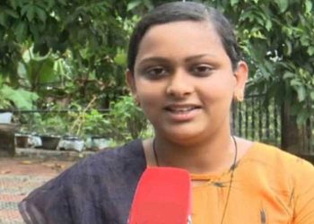 നാമ നിര്‍ദേശ പത്രിക സമര്‍പ്പിക്കണം: ’21’ തികയാന്‍ കാത്ത് പത്തനംതിട്ട അരുവാപ്പുലം പഞ്ചായത്തിലെ ഇടത് സ്ഥാനാര്‍ത്ഥി രേഷ്മ മറിയം റോയ്