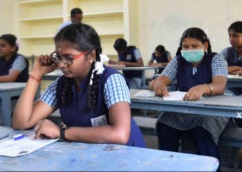 തമിഴ്‌നാട്ടില്‍ 19ന് സ്‌കൂളുകള്‍ തുറക്കും; 10, 12 ക്ലാസുകള്‍ മാത്രം; കുട്ടികള്‍ക്ക് പ്രതിരോധ ശേഷി വര്‍ധിപ്പിക്കാന്‍ ടാബ്‌ലറ്റുകള്‍ നല്‍കും