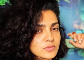 സോഷ്യല്‍ മീഡിയയില്‍ വരുന്ന ചില കമന്റുകളെ കുറിച്ച്‌ പാര്‍വതി തിരുവോത്ത്