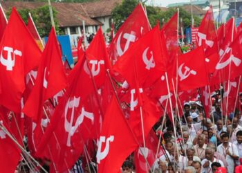 ആദ്യ ഫലസൂചനകളില്‍ ഇടത് മുന്നേറ്റം; ബംഗാളില്‍ തൃണമൂല്‍ മുന്നില്‍, തമിഴ്‌നാട്ടില്‍ ഒപ്പത്തിനൊപ്പം.