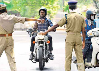 കഴിഞ്ഞ 24 മണിക്കൂറില്‍ മാസ്കില്ലാതെ പുറത്തിറങ്ങിയത് 17730 വിരുതന്മാര്‍ ! പോലീസുകാര്‍ പിഴയടപ്പിച്ചത് ഇന്നലെ മാത്രം 56.34 ലക്ഷം രൂപ !