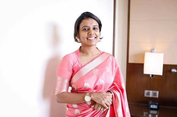 താലിബാനെ പിന്തുണയ്ക്കുന്നവര് തന്നെ അണ്ഫോളോ ചെയ്ത് പോകണം അല്ലെങ്കില് ബ്ലോക്ക് ചെയ്യും.. ഫേസ്ബുക്ക് പോസ്റ്റിനടിയിൽ സിത്താര കുറിച്ചത്..