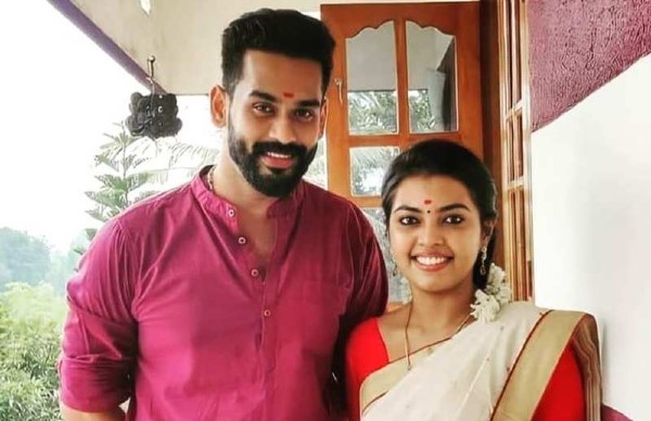 പുതിയ വീടിന്റെ പാലുകാച്ച് ചടങ്ങ് നടത്തി യുവയും മൃദുലയും; താരദമ്പതികളുടെ ഏറ്റവും പുതിയ വിശേഷം ആണ് ആരാധകരുടെ ശ്രദ്ധ നേടുന്നത്