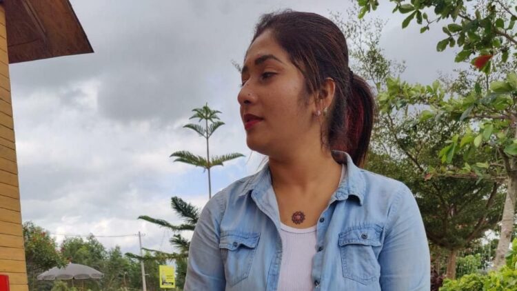 നടി സൗജന്യ ഫ്ളാറ്റില് തൂങ്ങിമരിച്ച നിലയില്; മാതാപിതാക്കളോട് ക്ഷമാപണം നടത്തി ആത്മഹത്യാകുറിപ്പ്