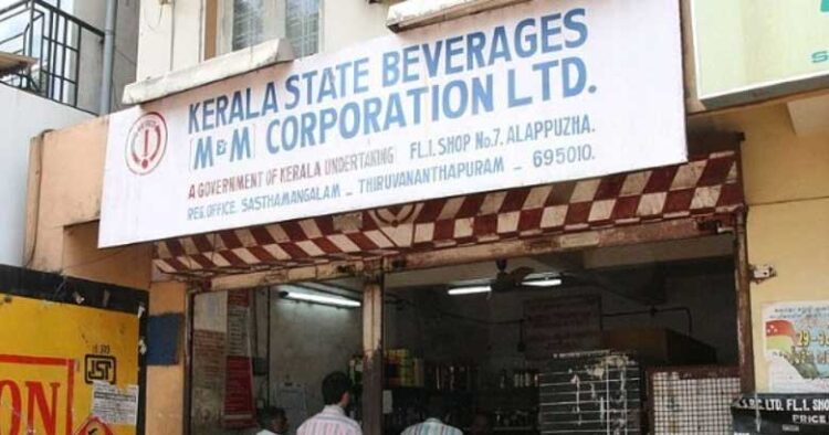 പതിവ് തെറ്റിച്ചില്ല, റെക്കോർഡ് മദ്യവിൽപ്പനയുമായി കേരളം; ക്രിസ്മസിന് അകത്താക്കിയത് 65 കോടിയുടെ മദ്യം
