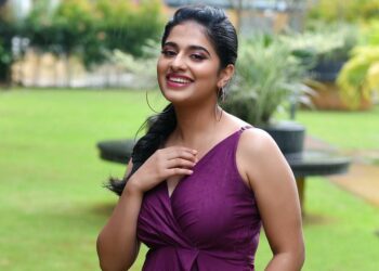 ബാലതാരമായെത്തി മലയാളികളുടെ ഇഷ്ടം സമ്പാദിച്ച നടി; മോഡേൺ ലുക്കിൽ നയൻതാര ചക്രവർത്തി