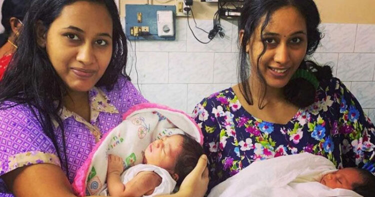 ജനിച്ചത് ഒരുമിച്ച്, കുഞ്ഞുങ്ങൾക്ക് ജൻമം നൽകിയതും ഒരുമിച്ച്: അപൂർവതയായി ഇരട്ടസഹോദരിമാർ
