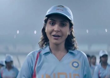 കളിക്കളത്തിലേക്ക് അനുഷ്‌കയും; ഇടവേളയ്ക്ക് ശേഷം ക്രിക്കറ്റ് താരമായി തിരിച്ചു വരവ്