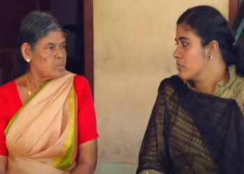 ശവക്കുഴിലിട്ട് മൂടി കൊന്നു കളയുവാൻ കുഴിവെട്ടുകാരനെ ഏൽപ്പിച്ച പിഞ്ച് കുഞ്ഞിനെ 200 രൂപക്ക് വാങ്ങി വളർത്തി വലുതാക്കിയ ഒരമ്മയുടെ കരളലിയിപ്പിക്കുന്ന കഥ – വീഡിയോ