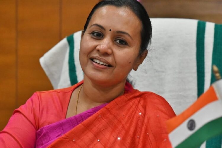 മെഡിക്കല്‍ കോളേജുകളുടെ സുരക്ഷ വര്‍ധിപ്പിക്കണം; ജീവനക്കാര്‍ക്ക് ഐഡി കാര്‍ഡ് നിര്‍ബന്ധമാക്കണമെന്ന് ആരോഗ്യമന്ത്രി