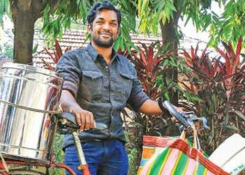 അന്ന് ലക്ഷപ്രഭു, പൊടുന്നനെ പാപ്പരായി; അമ്മ ജീവനൊടുക്കി! പെങ്ങള്‍ പിണങ്ങിപ്പോയി; ജീവിതം കരയ്ക്കടുപ്പിക്കാന്‍ സൈക്കിളില്‍ കാപ്പി വില്‍പ്പനയുമായി ഈ എന്‍ജിനീയര്‍