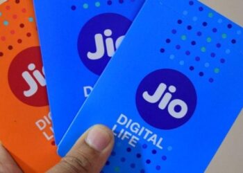 നിരക്ക് വര്‍ധിപ്പിച്ചതോടെ വെട്ടിലായി കമ്പനികള്‍; ജിയോ വിട്ടു പോയത് 1.2 കോടി ഉപഭോക്താക്കള്‍