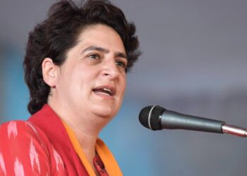 മൂന്ന് സംസ്ഥാനങ്ങളില്‍ കൊവിഡ് പടര്‍ത്തിയത് കോണ്‍ഗ്രസ്’; മോദിയുടെ പ്രസ്താവനയ്ക്കെതിരെ പ്രിയങ്ക