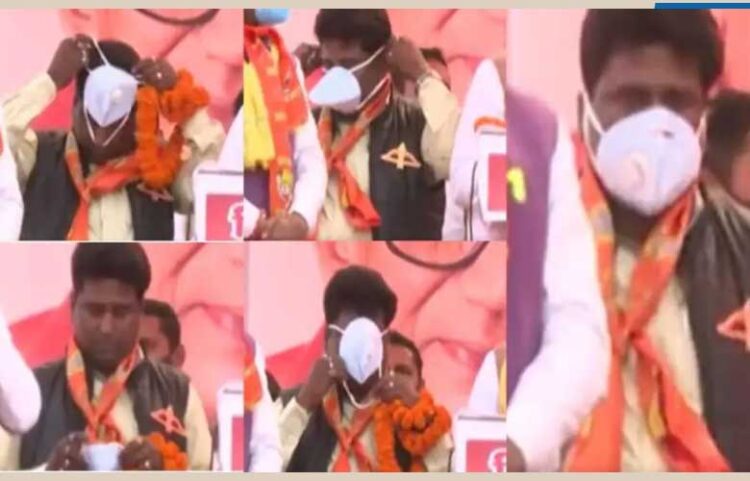 മാസ്ക്കൊരു ടാസ്കാണ്!; മാസ്കിടാന് പാടുപെടുന്ന ശിവസേനാ നേതാവ്, ചിരിപടര്ത്തി ‘പോരാട്ടം’