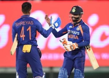 ശ്രേയാസ് അയ്യര്‍ക്ക് തുടര്‍ച്ചയായ മൂന്നാം ഫിഫ്റ്റി; ശ്രീലങ്കക്കെതിരായ പരമ്പര തൂത്തുവാരി ഇന്ത്യ