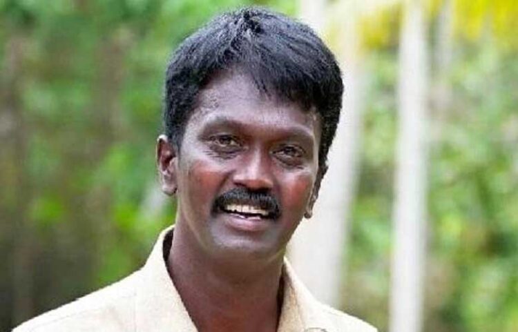 വാവ സുരേഷിന്റെ ആരോഗ്യ നിലയില് കൂടുതല് പുരോഗതി; വെന്റിലേറ്റര് മാറ്റുന്ന കാര്യത്തില് ഇന്ന് തീരുമാനം
