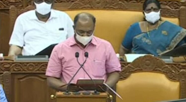 രണ്ടാം പിണറായി സര്‍ക്കാരിന്റെ ആദ്യ സമ്പൂര്‍ണ ബജറ്റ് അവതരണം തുടങ്ങി; പുതിയ നികുതി നിര്‍ദ്ദേശങ്ങള്‍ ഉണ്ടാകുമെന്ന് സൂചന