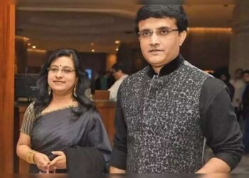 സൗരവ് ഗാംഗുലിയുടെ ഭാര്യ രാജ്യസഭയിലേക്കെന്ന് റിപ്പോര്‍ട്ടുകള്‍; നീക്കം അമിത് ഷായുടെ സന്ദര്‍ശനത്തിന് പിന്നാലെ