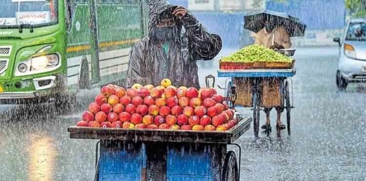 മഴ മുന്നറിയിപ്പ്; ഏഴ് ജില്ലകളില്‍ ഇന്ന് യെല്ലോ അലേര്‍ട്ട്, മത്സ്യബന്ധനത്തിന് വിലക്കില്ല