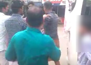 ബിരിയാണി വാങ്ങിത്തരാമെന്ന് പ്രലോഭിപ്പിച്ച് സ്‌കൂള്‍ കുട്ടികളെ സമരത്തിനു കൊണ്ടുപോയി; എസ്എഫ്‌ഐ പ്രവര്‍ത്തകര്‍ക്കെതിരെ പരാതി