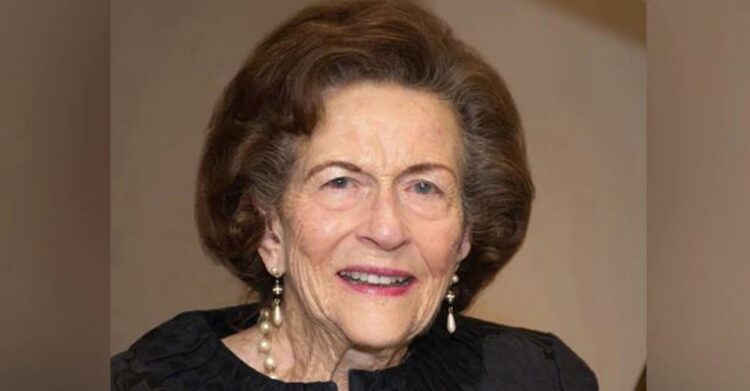 99–ാം വയസ്സിൽ നൂറാമത്തെ പേരക്കുട്ടിയെ കണ്ട് മാർഗരറ്റ് കൊള്ളർ