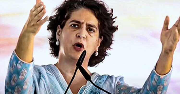 കൈവശം 52,000 രൂപ, 2.1 കോടിയുടെ ഭൂസ്വത്തുക്കള്‍, 550 പവന്‍ സ്വര്‍ണ്ണം, പ്രിയങ്ക ഗാന്ധിയുടെ സ്വത്തുവിവരങ്ങള്‍ ഇങ്ങനെ