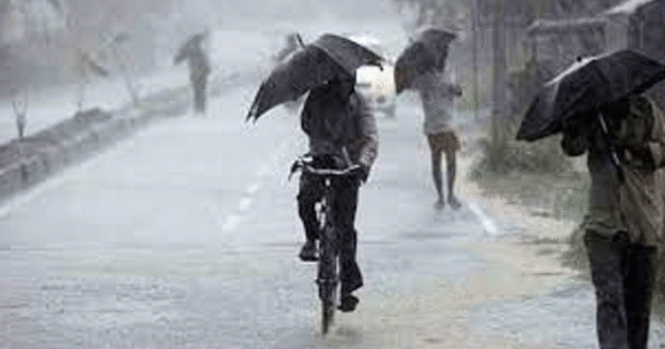 സംസ്ഥാനത്ത് ഇന്നും ശക്തമായ മഴക്ക് സാധ്യത, മലയോര മേഖലയിൽ പ്രത്യേക ജാഗ്രത നിർദേശം