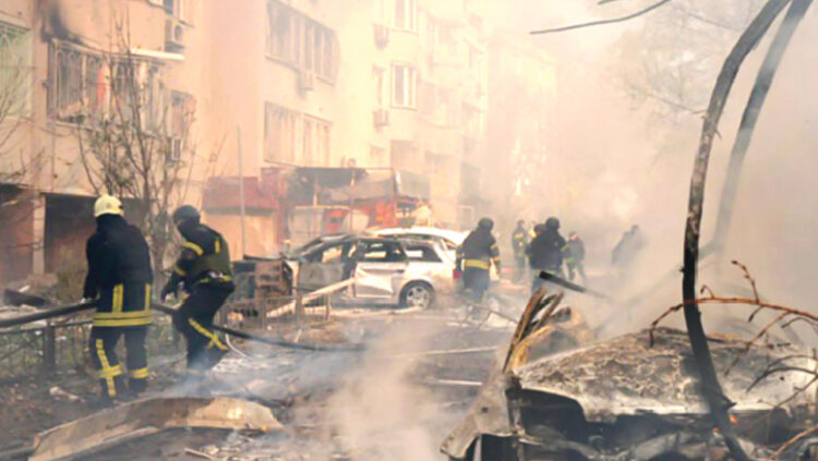 റ​ഷ്യ​ക്കെ​തി​രേ ദീ​ർ​ഘ​ദൂ​ര ആ​ക്ര​മ​ണം ന​ട​ത്താ​ൻ യു​ക്രെ​യ്നെ അ​നു​വ​ദി​ച്ച് അ​മേ​രി​ക്ക