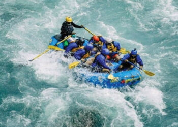 ഗം​ഗ ശു​ചീ​ക​ര​ണ​വും സ്ത്രീ ​ശാ​ക്തീ​ക​ര​ണ സ​ന്ദേ​ശ​വു​മാ​യി 2,325 കി​ലോ​മീ​റ്റ​ർ റാ​ഫ്റ്റിം​ഗ്; ഇ​ത്ത​ര​മൊ​രു സാ​ഹ​സി​ക യാ​ത്ര രാ​ജ്യ​ത്ത് ആ​ദ്യം