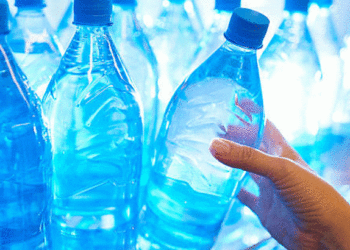 കുപ്പിവെള്ളത്തിന് ഇരട്ടി വില ഈടാക്കി, കഫേയ്ക്ക് പിഴ ചുമത്തി ഉപഭോക്തൃ കമ്മീഷന്‍