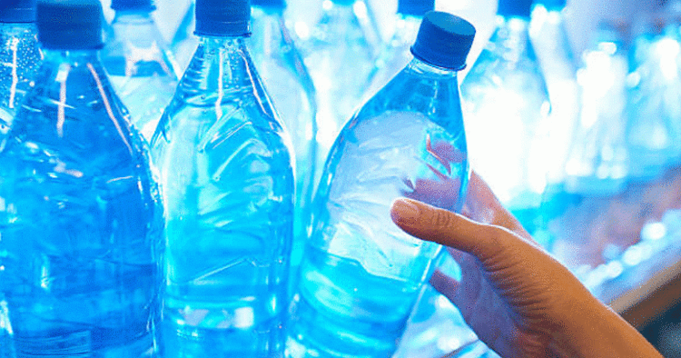 കുപ്പിവെള്ളത്തിന് ഇരട്ടി വില ഈടാക്കി, കഫേയ്ക്ക് പിഴ ചുമത്തി ഉപഭോക്തൃ കമ്മീഷന്‍