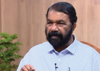 പാ​ഠ​പു​സ്ത​ക​ങ്ങ​ൾ​ക്ക് ഹി​ന്ദി ത​ല​ക്കെ​ട്ടു​ക​ൾ: എ​ൻ​സി​ആ​ര്‍​ടി​യു​ടെ തീ​രു​മാ​നം ഫെ​ഡ​റ​ൽ ത​ത്വ​ങ്ങ​ൾ​ക്കും ഭ​ര​ണ​ഘ​ട​നാ മൂ​ല്യ​ങ്ങ​ൾ​ക്കും എ​തി​രെ​യു​ള്ള ന​ട​പ​ടി​; വി​മ​ർ​ശി​ച്ച് വി.​ശി​വ​ൻ​കു​ട്ടി