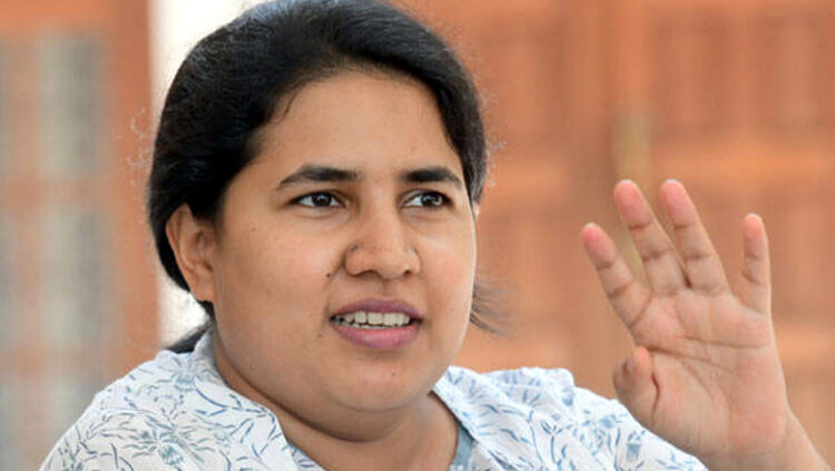 മാ​സ​പ്പ​ടി കേ​സ്; എ​സ്എ​ഫ്‌​ഐ​ഒ കു​റ്റ​പ​ത്ര​ത്തി​ന്‍റെ  സൂ​ക്ഷ്മ​പ​രി​ശോ​ധ​ന തു​ട​ങ്ങി; വീ​ണാ വി​ജ​യ​ൻ, ശ​ശി​ധ​ര​ൻ എ​ന്നി​വ​ർ​ക്കെ​തി​രേ​യാ​ണ് കു​റ്റ​പ​ത്രം