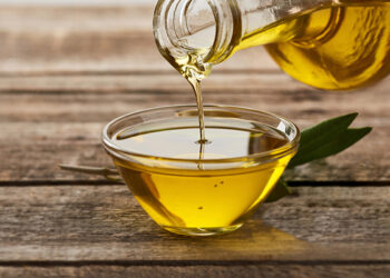 വെളിച്ചെണ്ണ വിലയിൽ വൻകുതിപ്പ്, വിപണി വില 525ന് മുകളിൽ; വിപണിയിൽ ഇടപെടുമെന്ന് ഭക്ഷ്യമന്ത്രി