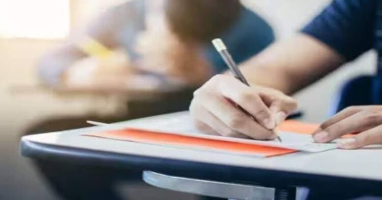 പ്ലസ്ടു വിദ്യാർത്ഥിനിയുടെ ഹർജി, കീം പരീക്ഷാഫലം റദ്ദാക്കി ഹൈക്കോടതി