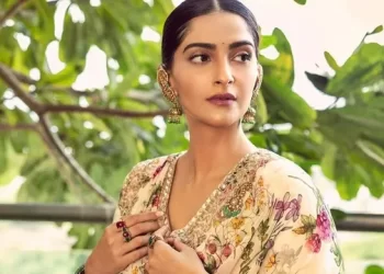 90 കിലോയിൽനിന്ന് 55 ലേക്ക്, ഡയറ്റ് ഇല്ലാതെ സോനം കുറച്ചത് 35 കിലോ; ദിവസം തുടങ്ങുന്നത് നാരങ്ങ വെള്ളം കുടിച്ച്